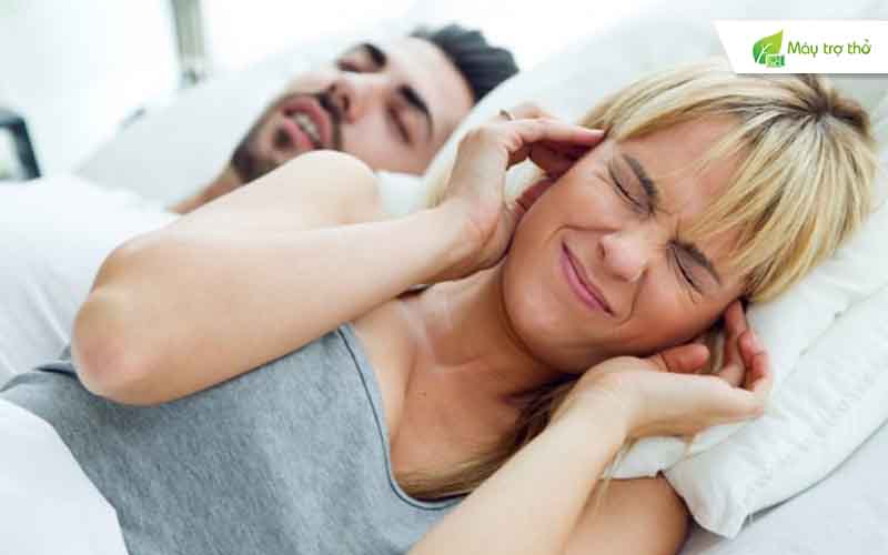 Các cách giúp bạn ngủ chung với người ngủ ngáy.