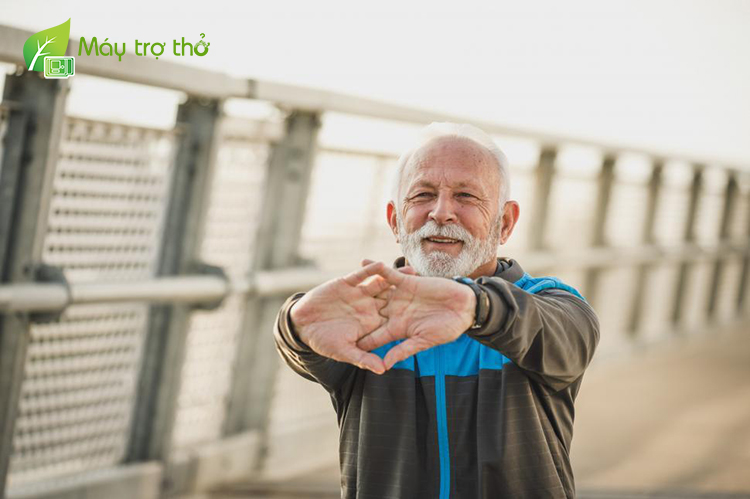 Tập thể dục có thể giúp người cao tuổi kiểm soát huyết áp