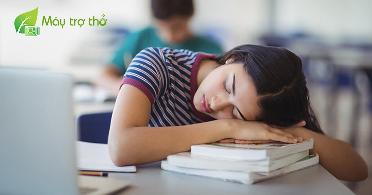 Ngủ ngáy có thể khiến bạn khó tập trung và mệt mỏi vào ngày hôm sau